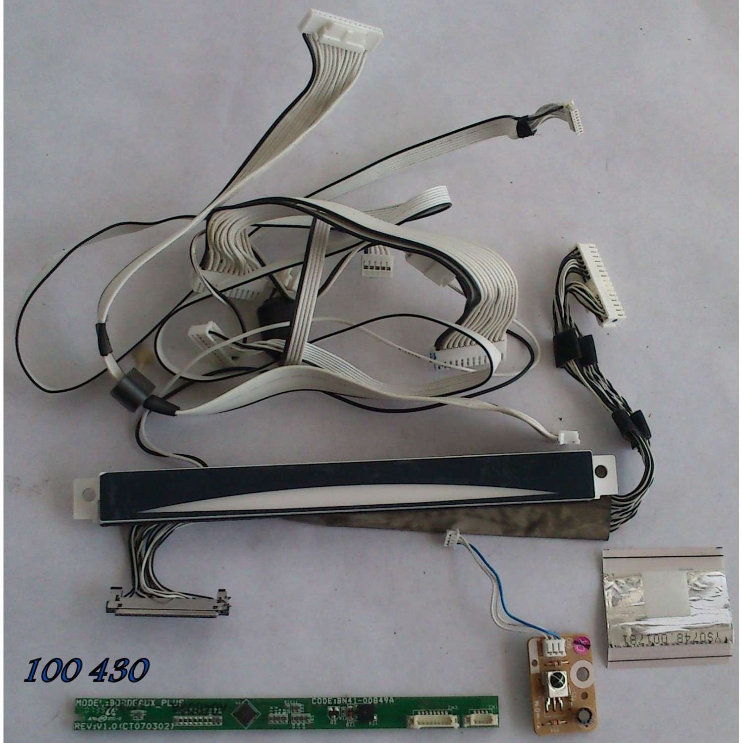 KIT DE CABLES PARA TV / SAMSUNG LNT323HY/XAA